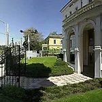 Hotel Greif & 5*