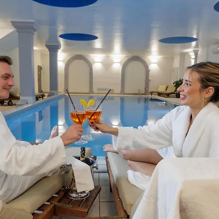 ホテル Greif & 5*