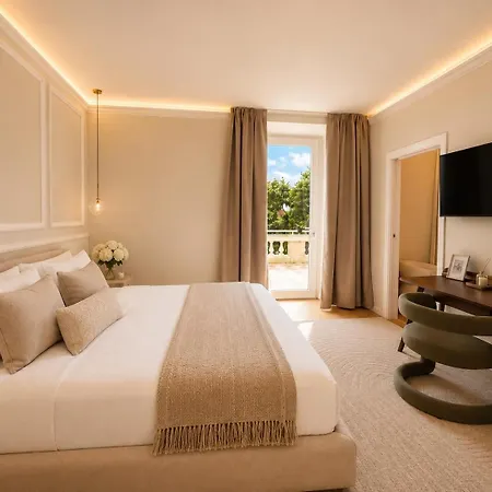 Greif & 5* Triest